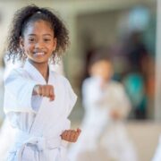 clase-de-karate-joven