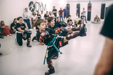 clases-ninos-y-ninas-artes-marciales-en El Masnou